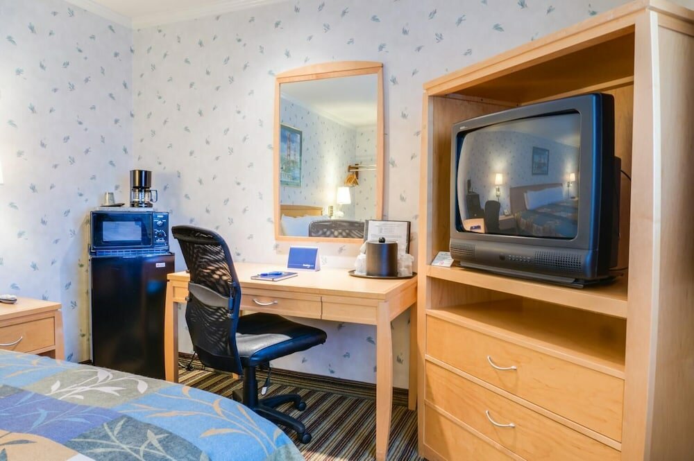 Фото Francisco Bay Inn