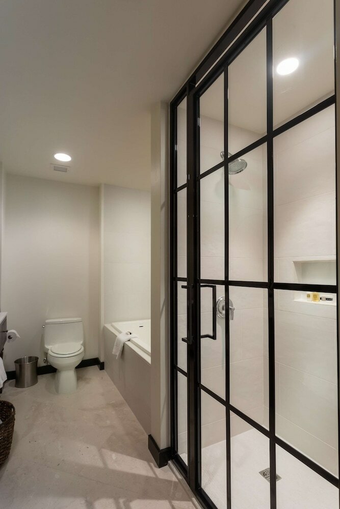 Фото Valencia Riverwalk