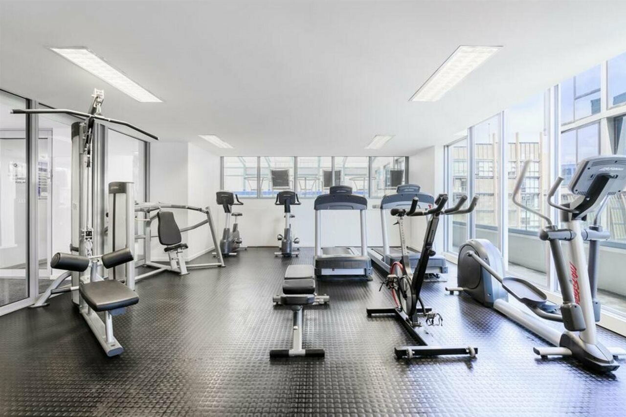 Фото Brady Apartment Hotel Flinders Street