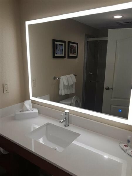 Фото Comfort Inn & Suites Grenada