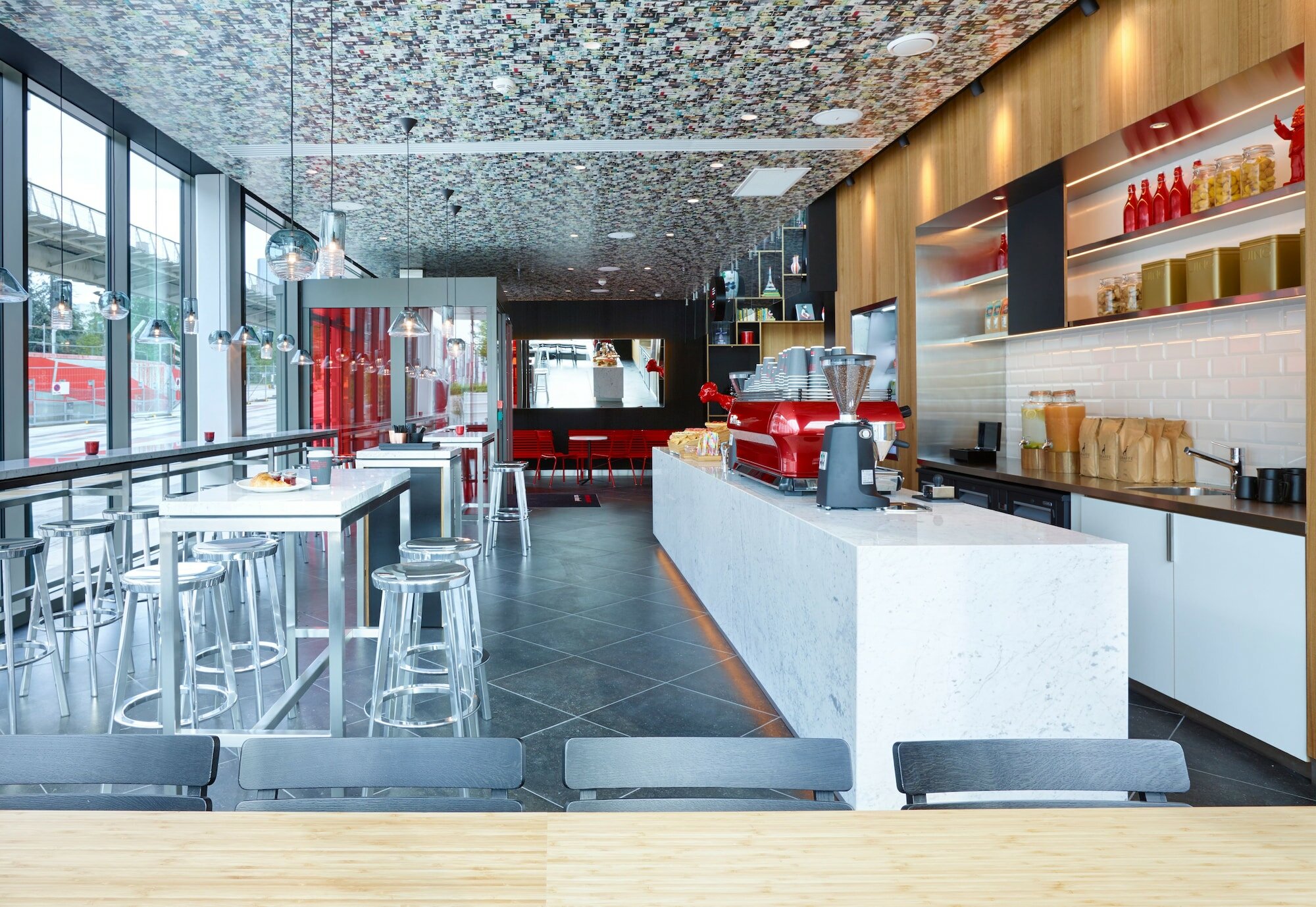 Фото CitizenM Paris la Défense