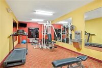 Фото SureStay Plus Hotel by Best Western Alvin