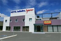Гостиница Hotel Paris Pacific Villejuif в Л’Э-ле-Розе