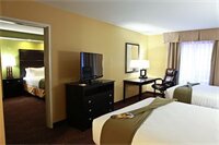 Фото Holiday Inn Express & Suites Detroit North - Troy, an Ihg Hotel
