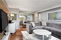 Фото The James Hotel