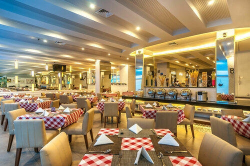 Внешний вид отеля Hotel Horison Ultima Makassar в Макасаре, фото 4