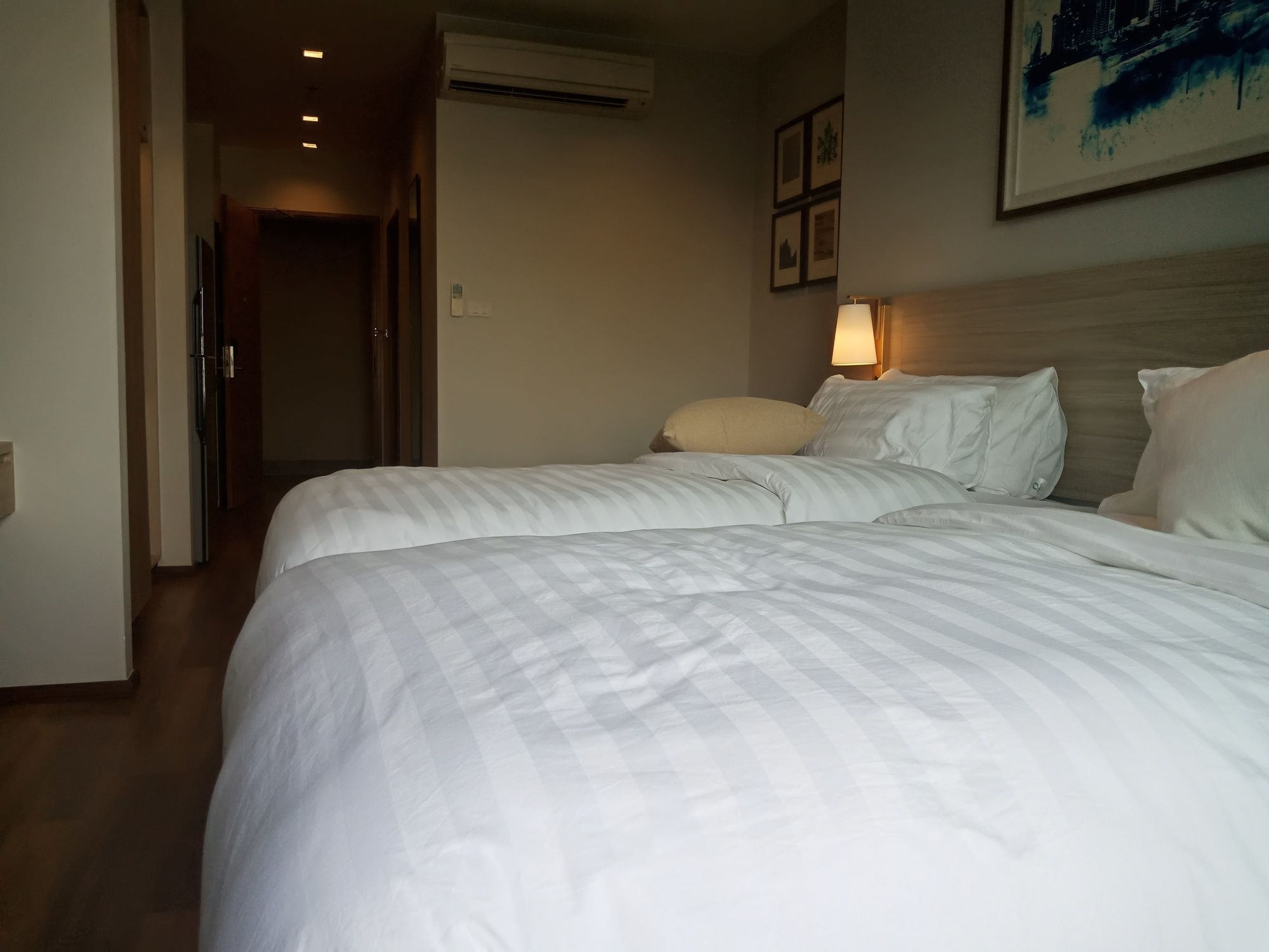 Фото Oakwood Hotel and Residence Sri Racha