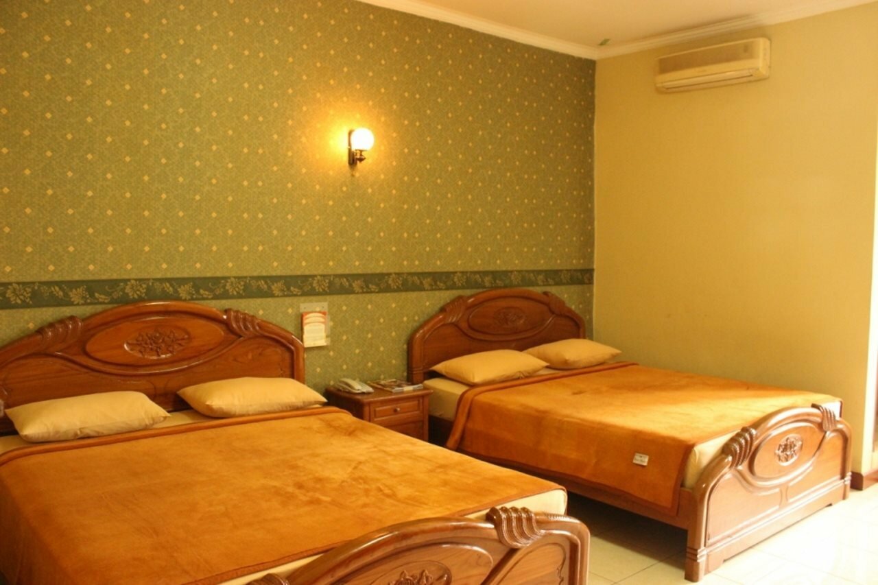 Фото Lingga Hotel