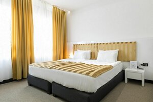 Nova City Signature Collection Hotel (Belgrade, Husinskih Rudara Street, 9), hotel