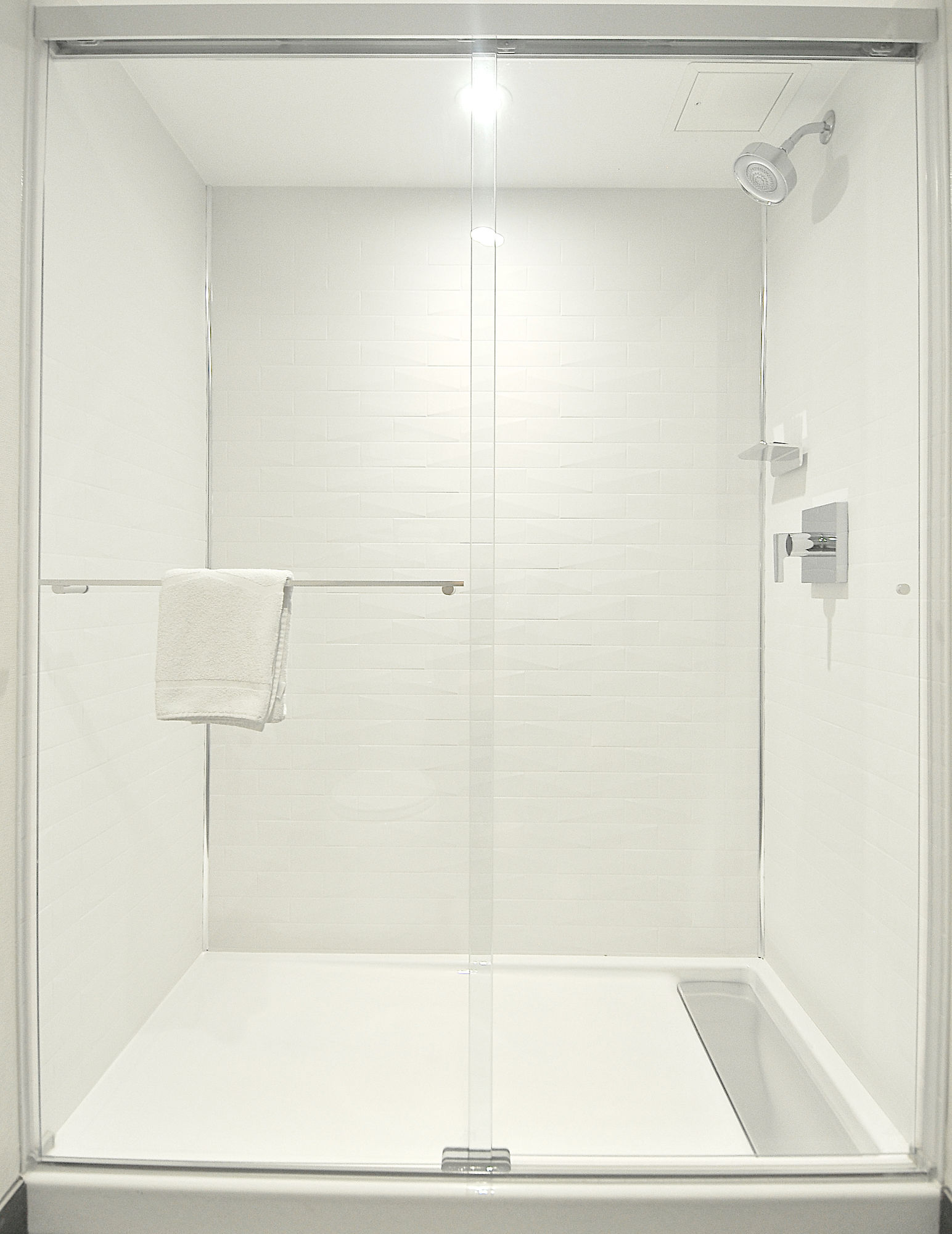 Фото Hampton Inn & Suites by Hilton Calgary Airport