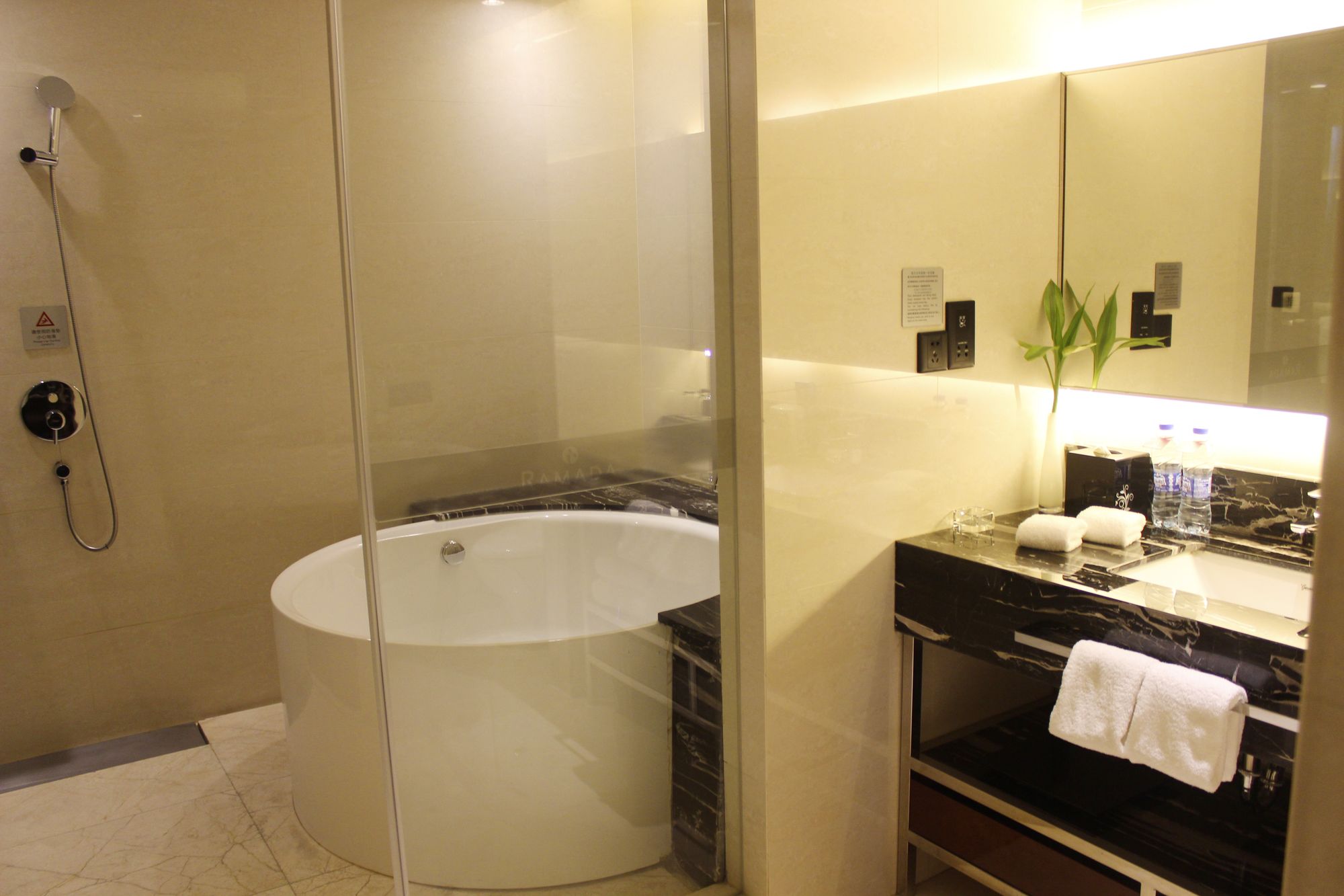 Фото Ramada Changzhou North