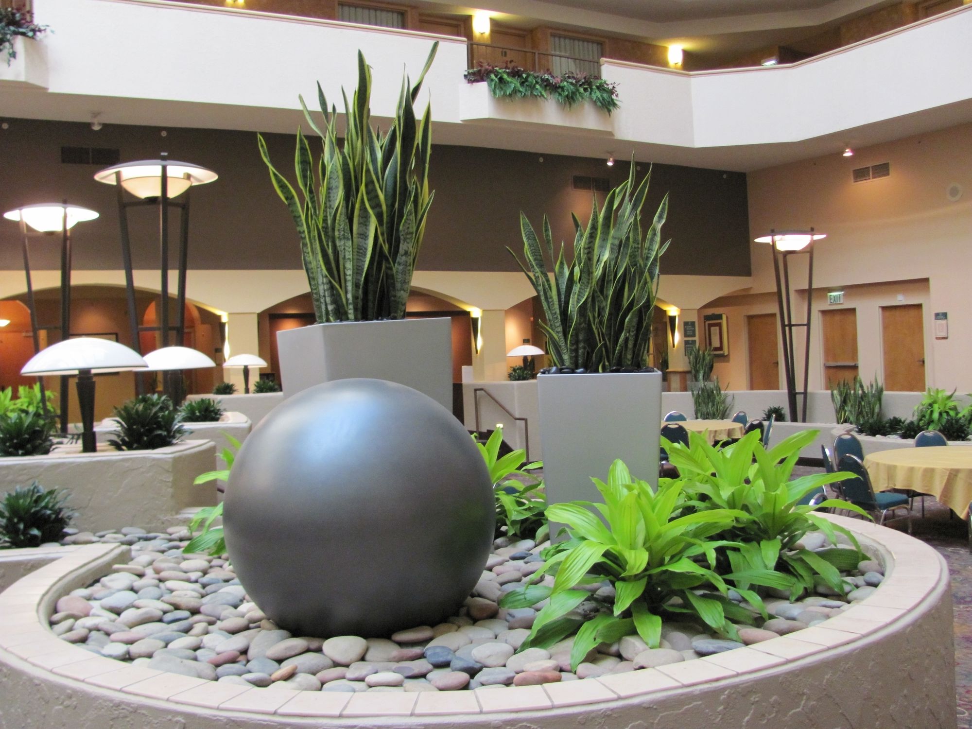 Фото Embassy Suites Hotel Kansas City - International Airport