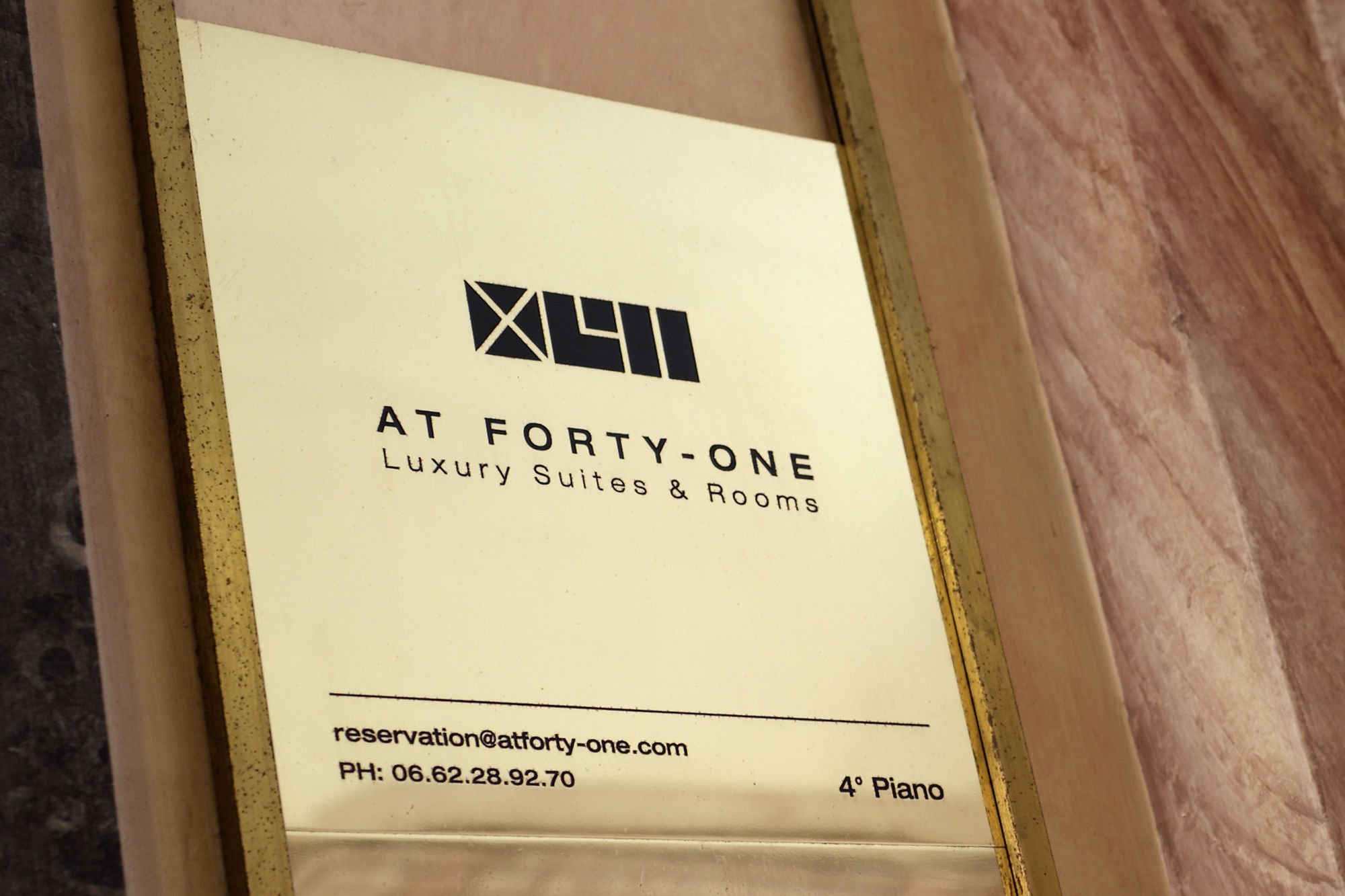 Фото At Forty One