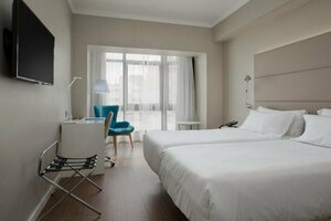 Гостиница Отель Nh Las Palmas Playa las Canteras