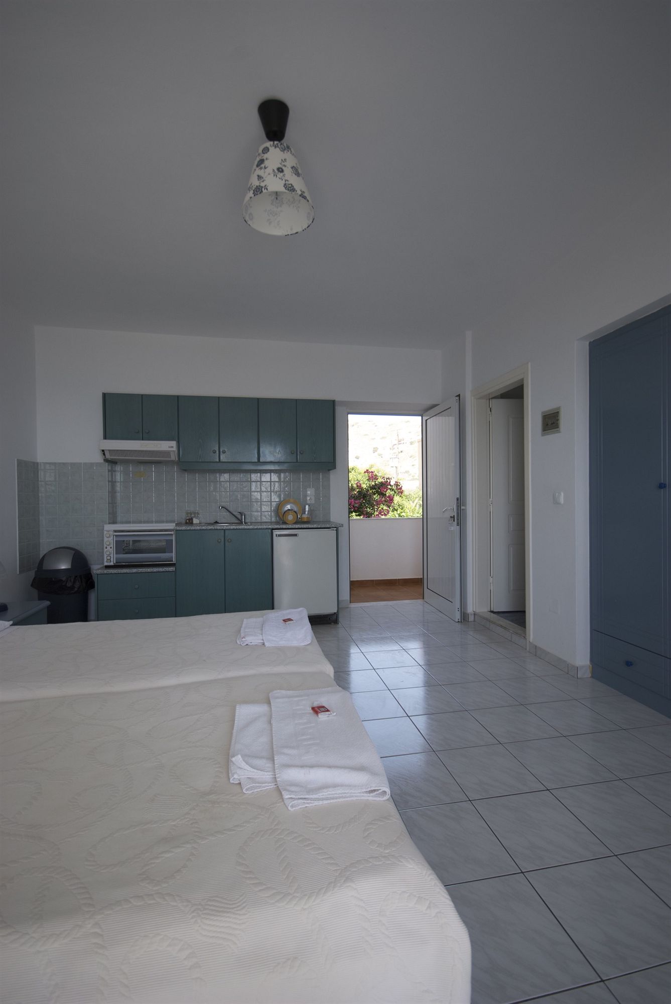 Фото Sarikampos Beach