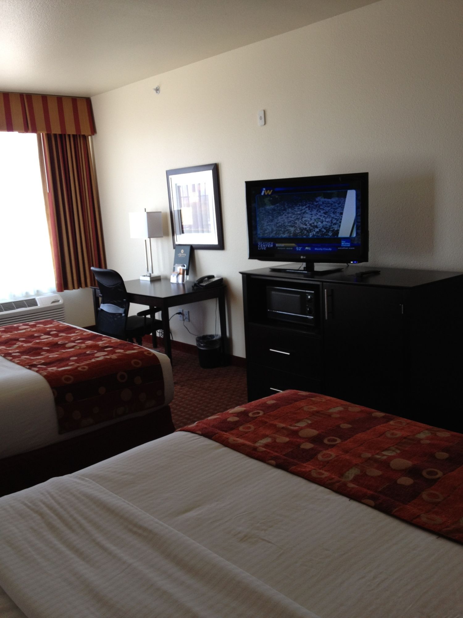 Фото La Quinta Inn & Suites by Wyndham Denver Gateway Park