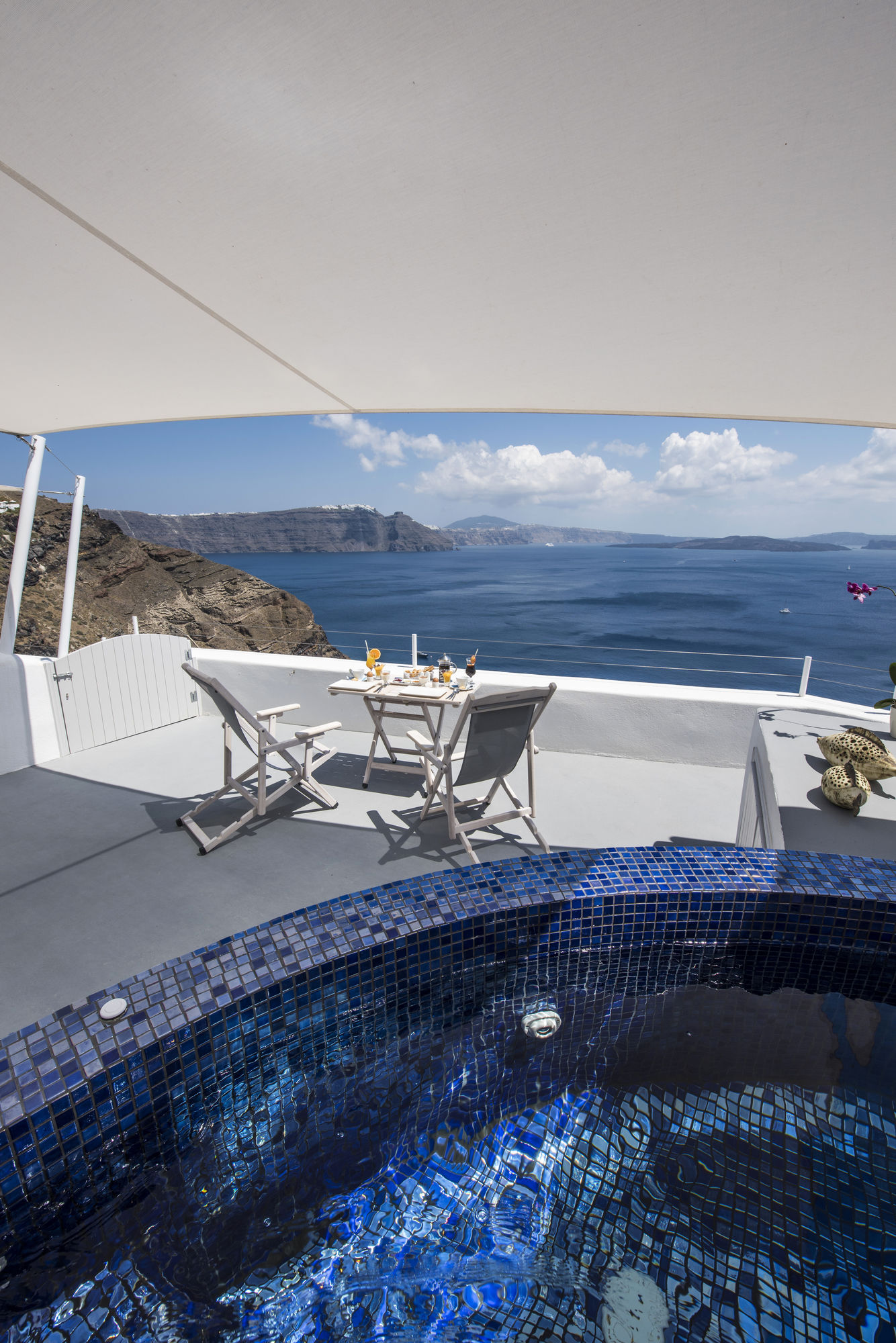 Фото Ambition Suites