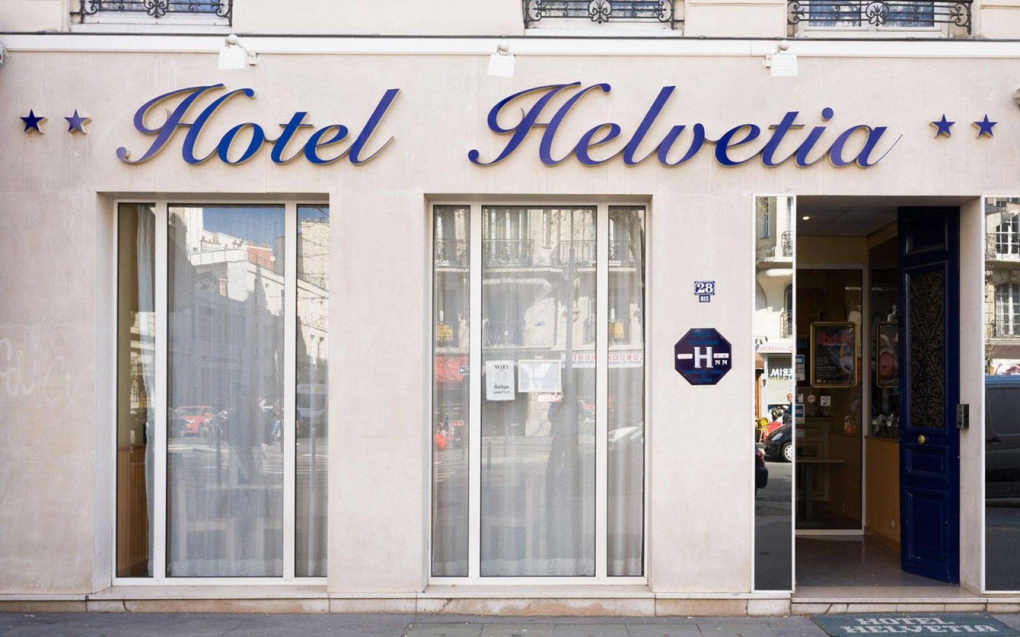 Фото отеля 3