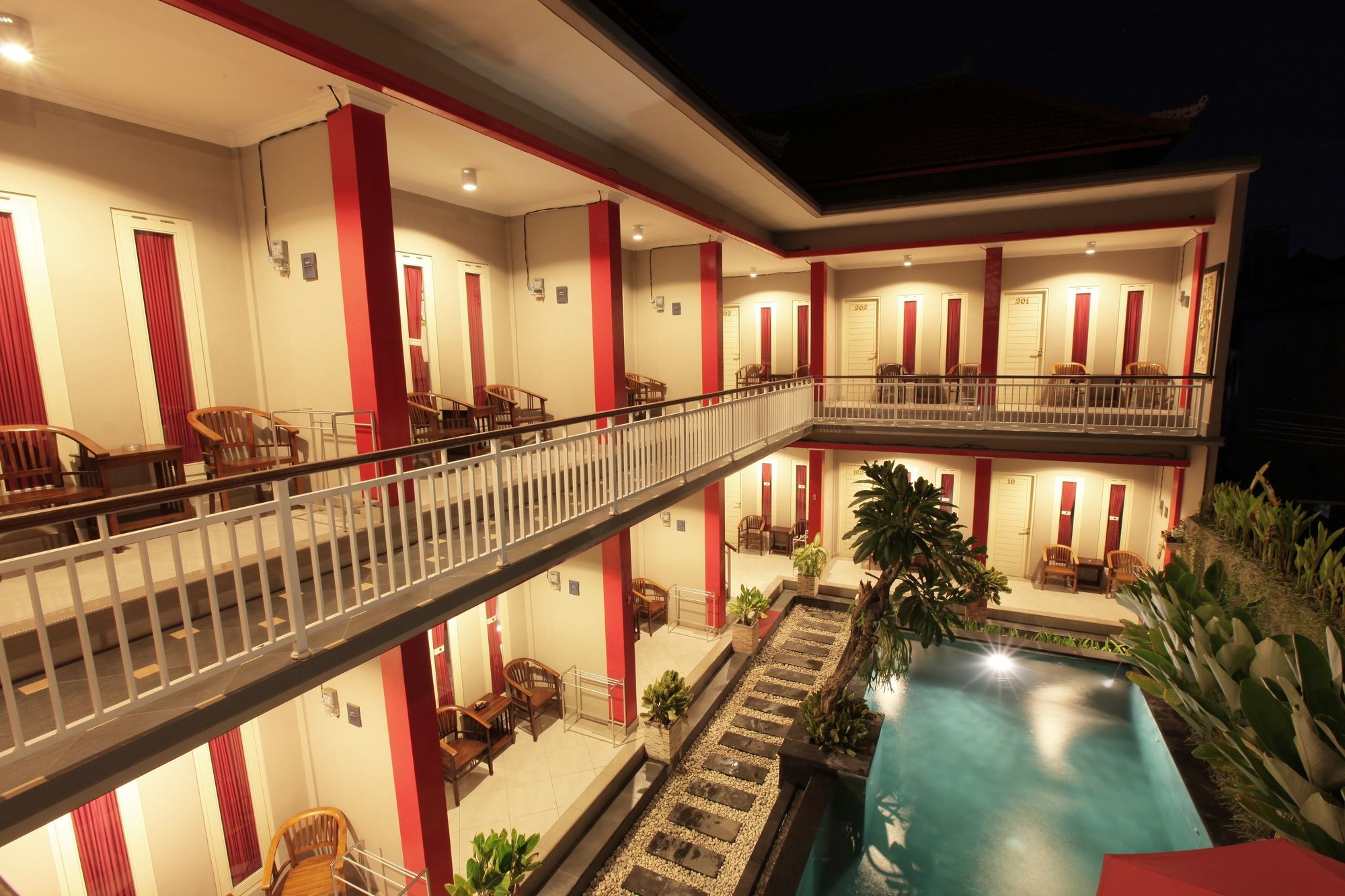 Фото отеля 2