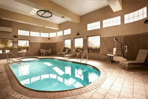 Внешний вид отеля Best Western Plus Lackland Hotel & Suites в Сан-Антонио, фото 5