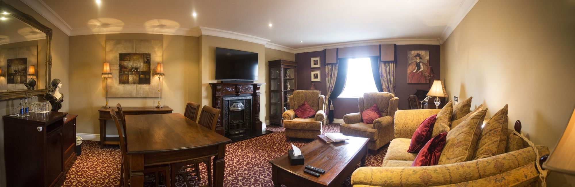 Фото Canal Court Hotel