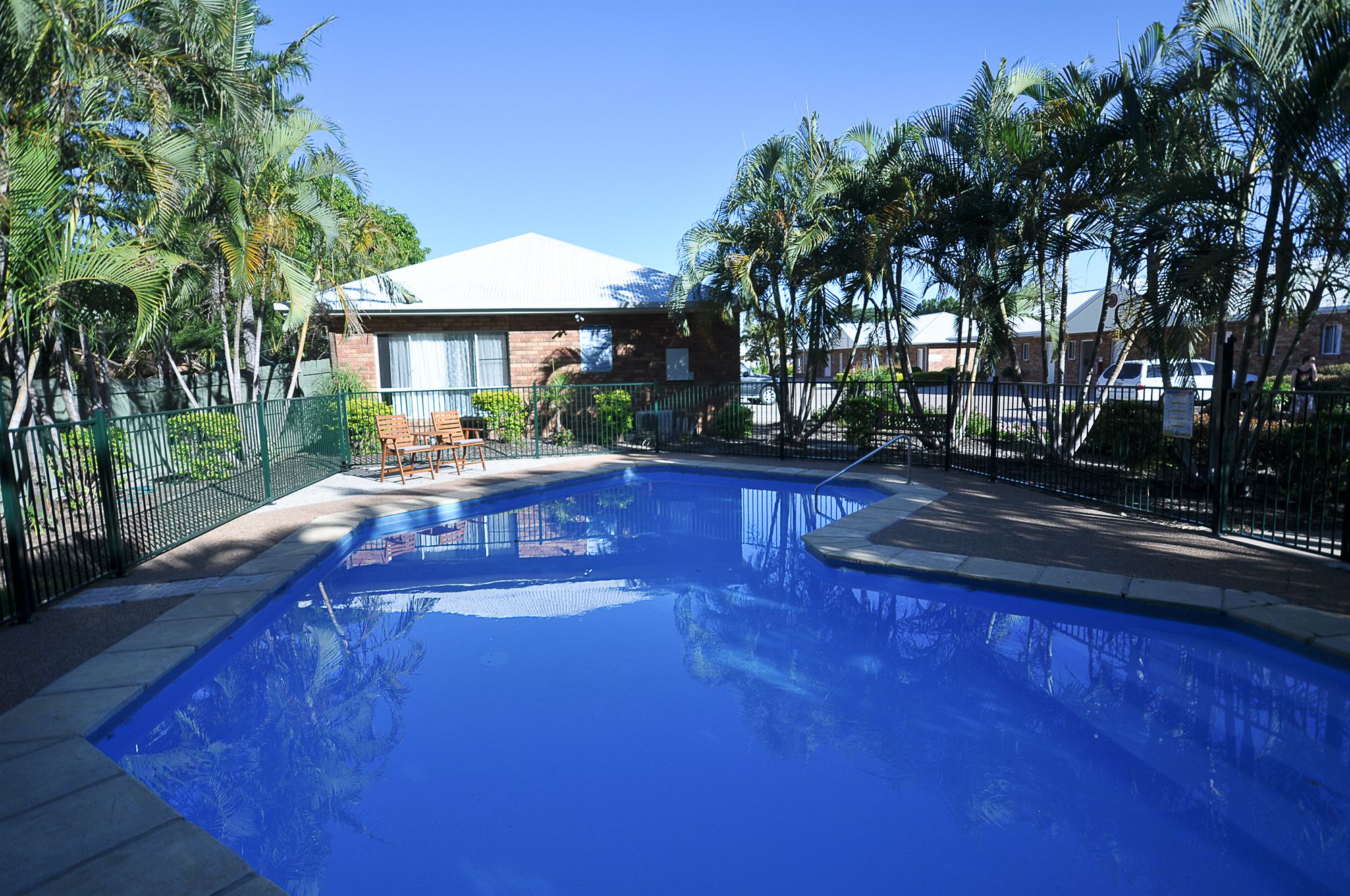 Фото Emerald Maraboon Motor Inn