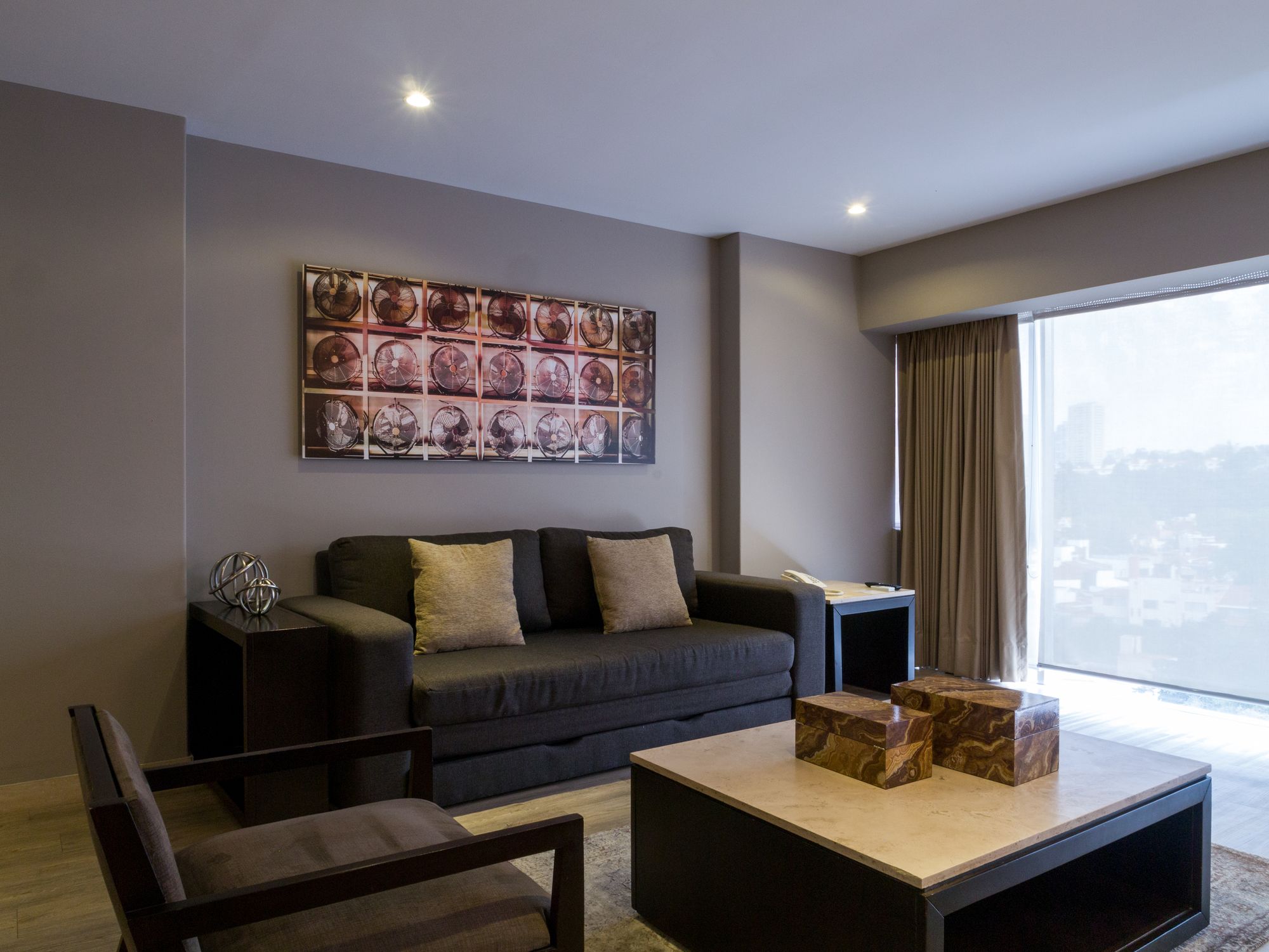 Фото Ventura Hotel & Suites by Dominion