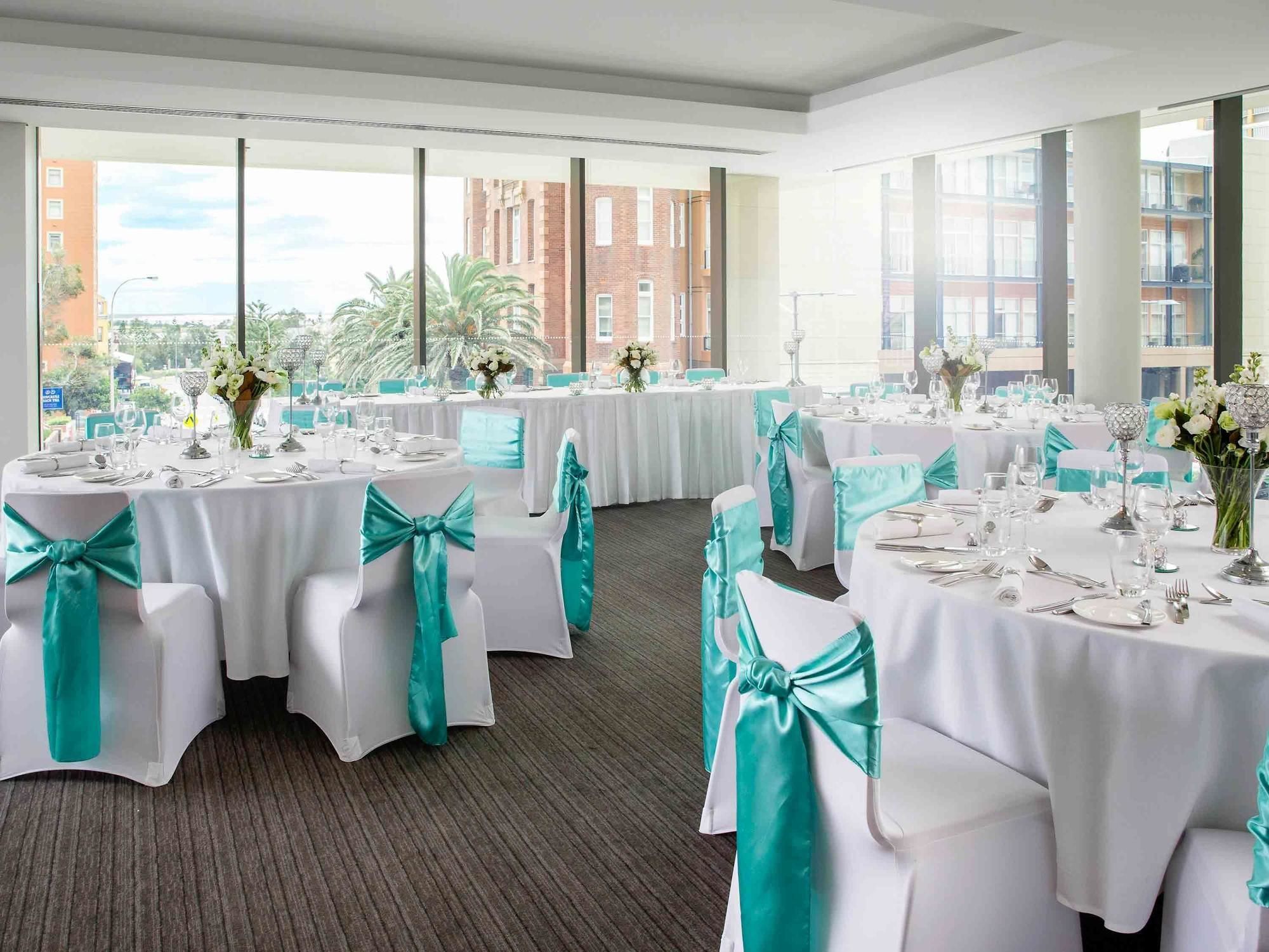 Фото Novotel Newcastle Beach