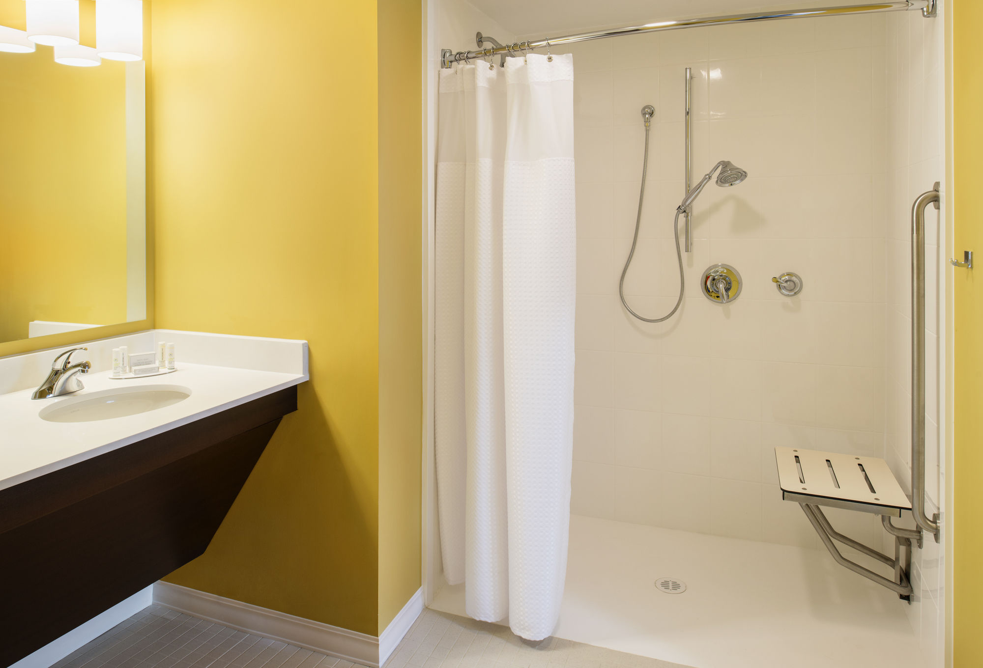 Фото TownePlace Suites by Marriott Red Deer