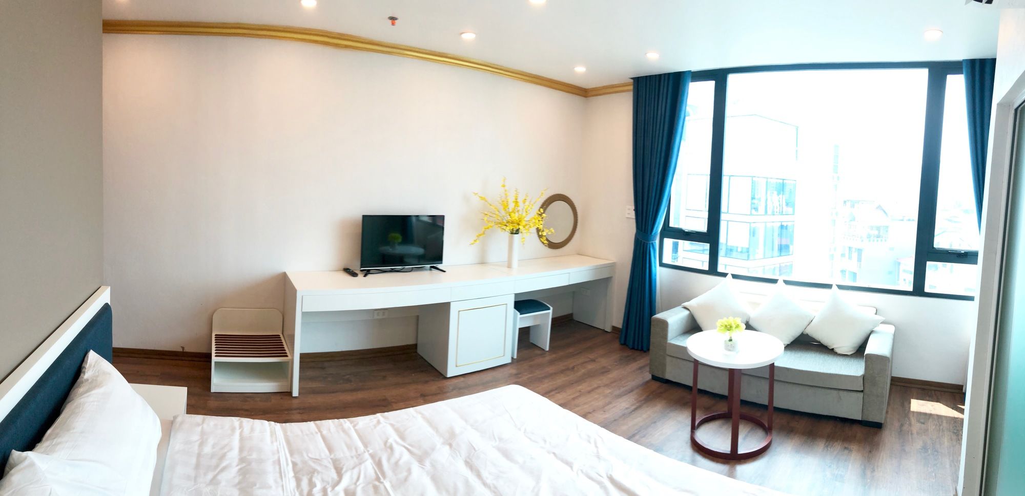 Фото Honeymoon Hotel & Apartment