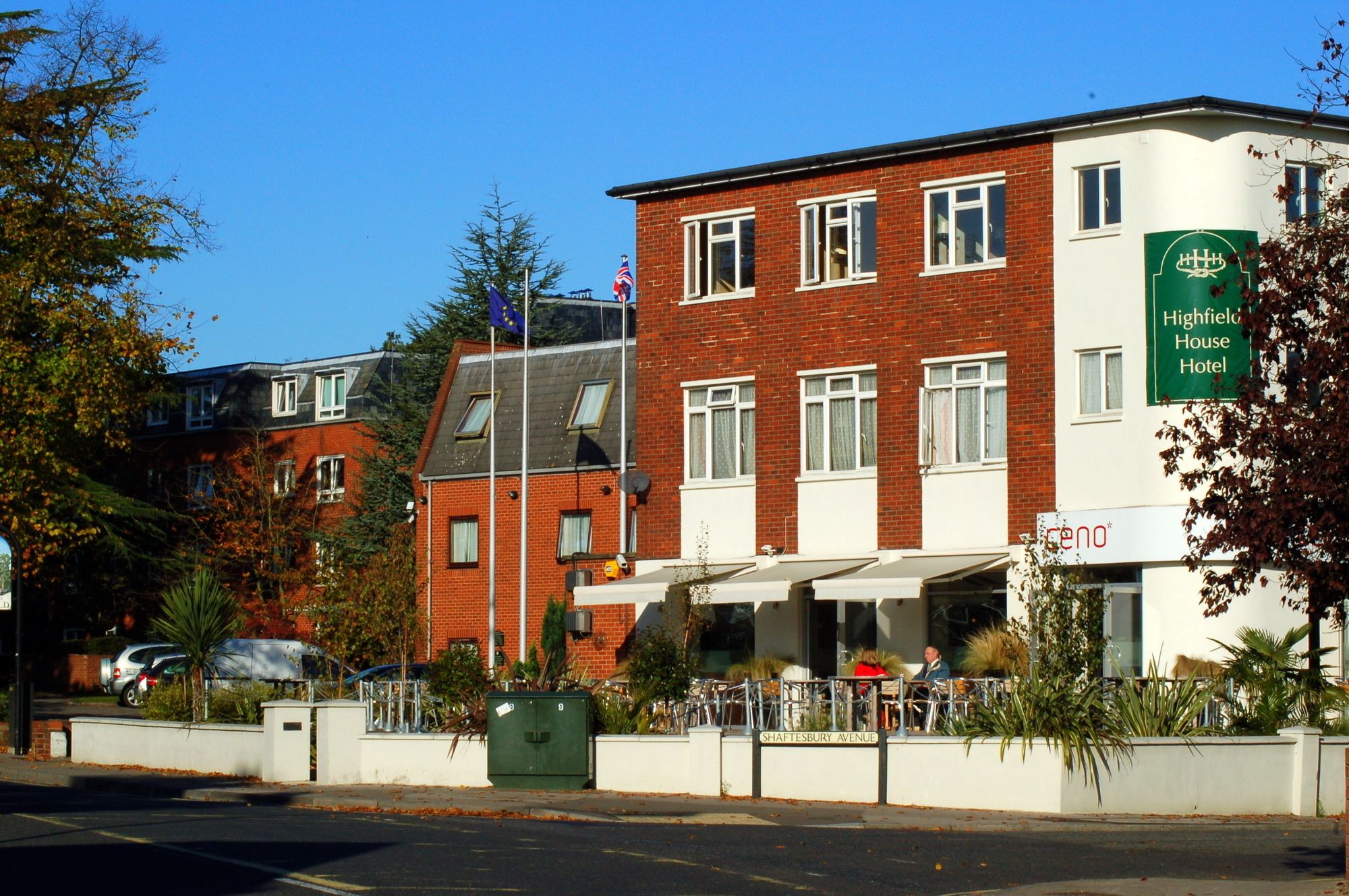 Фото Highfield House