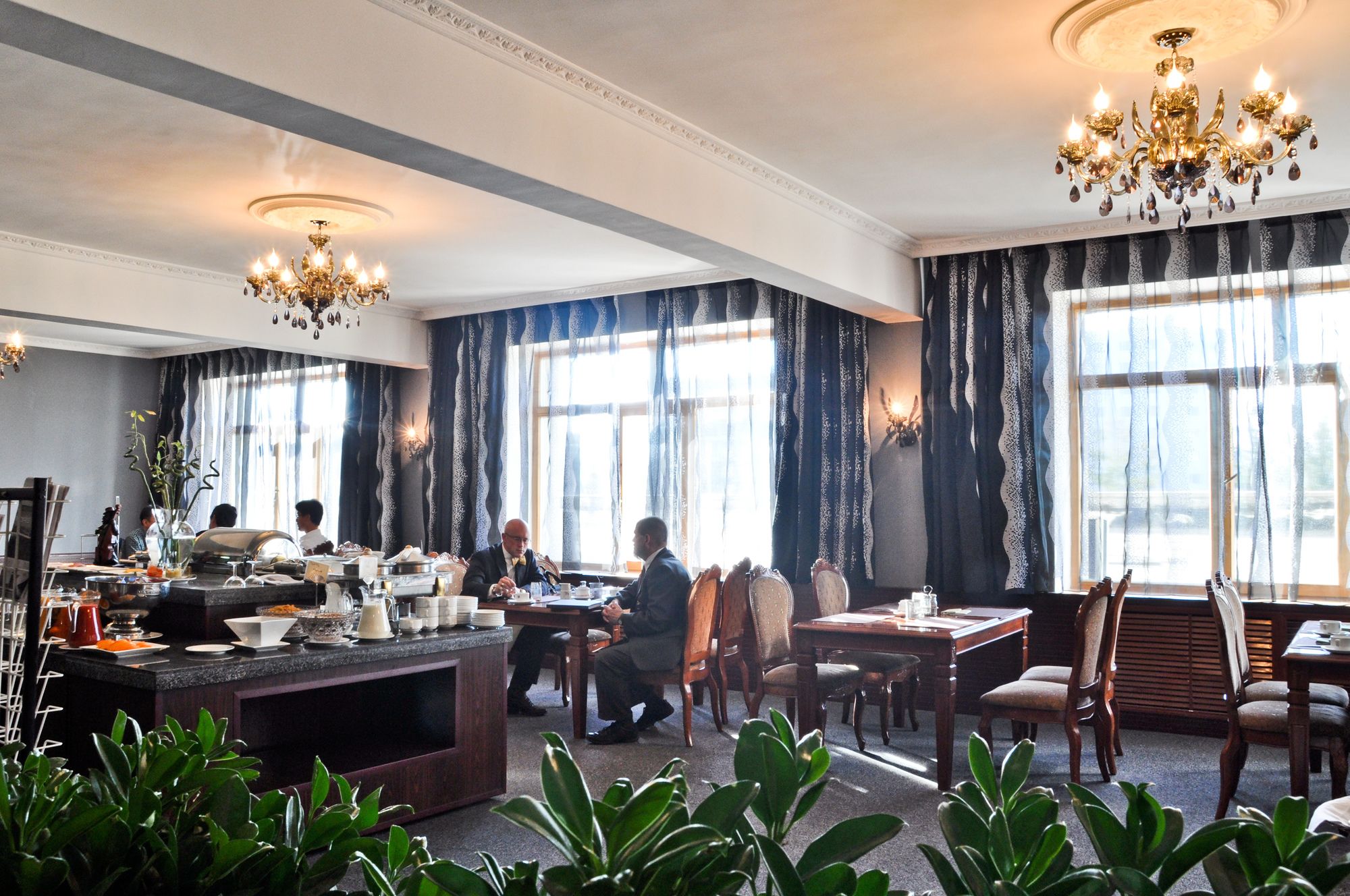 Фото Ulaanbaatar Hotel