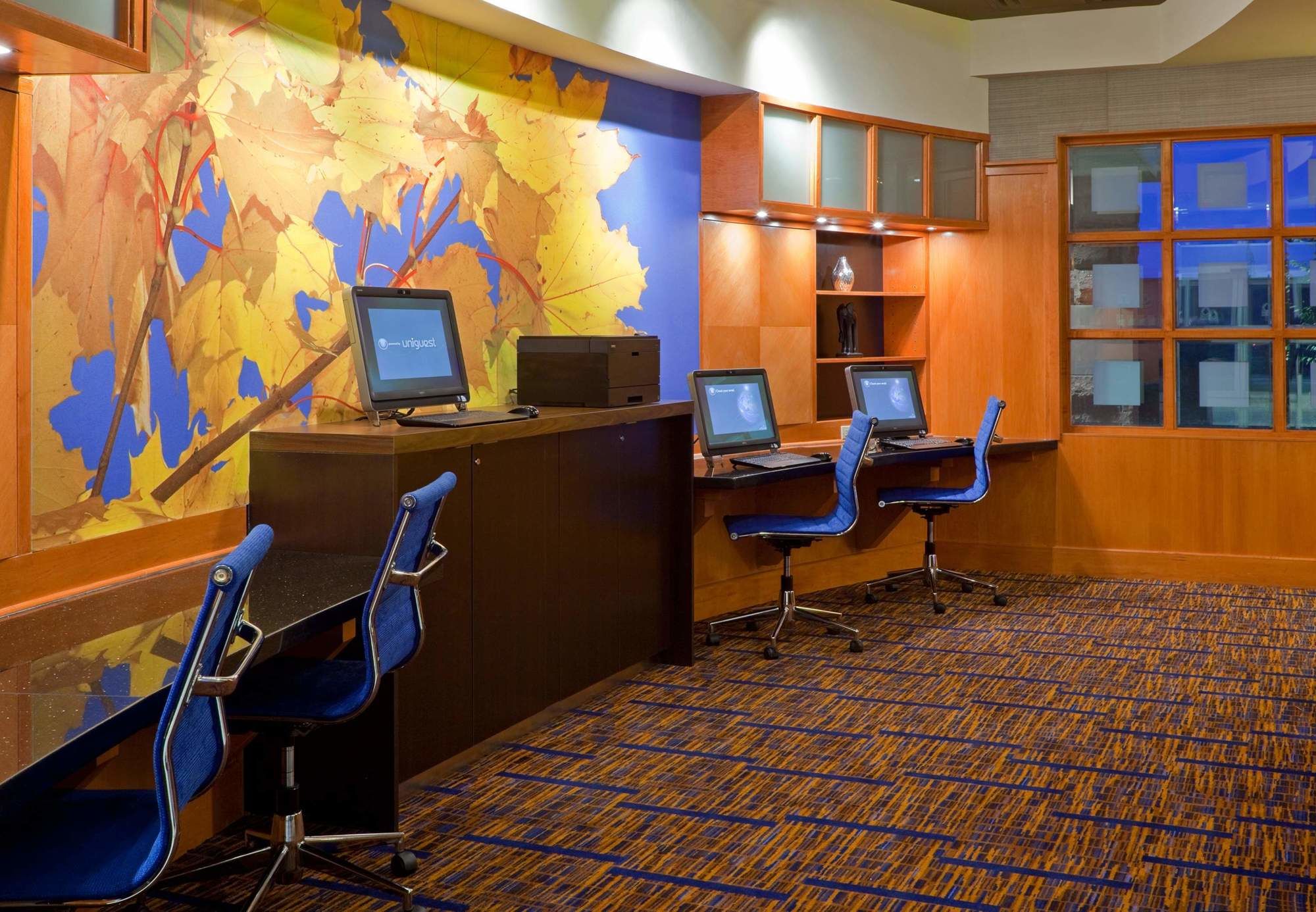 Фото Courtyard by Marriott Toronto Markham