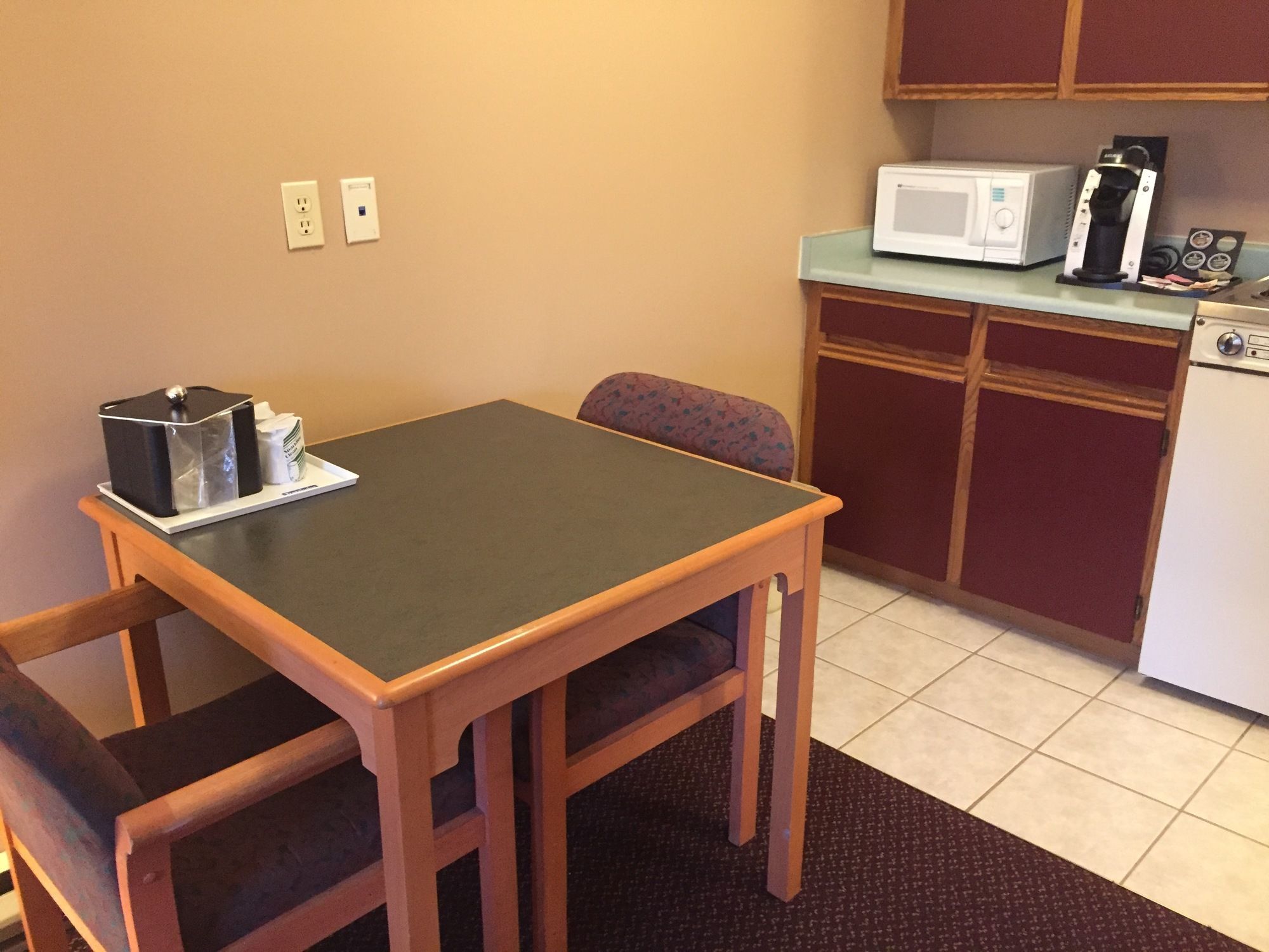 Фото Travelodge by Wyndham Courtenay