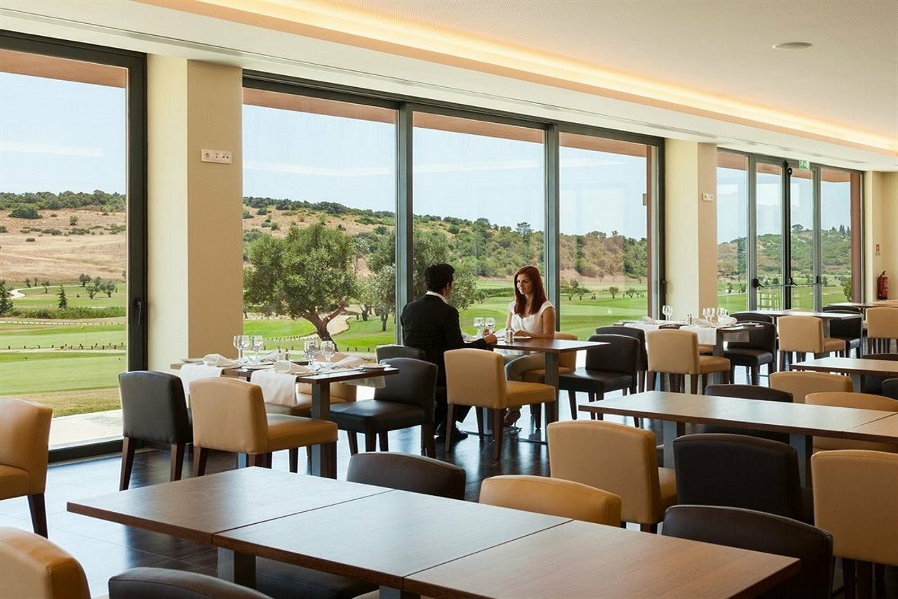 Фото Nau Morgado Golf & Country Club