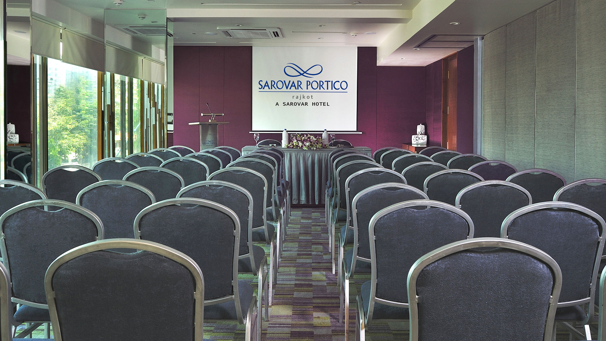 Фото Marasa Sarovar Portico Rajkot