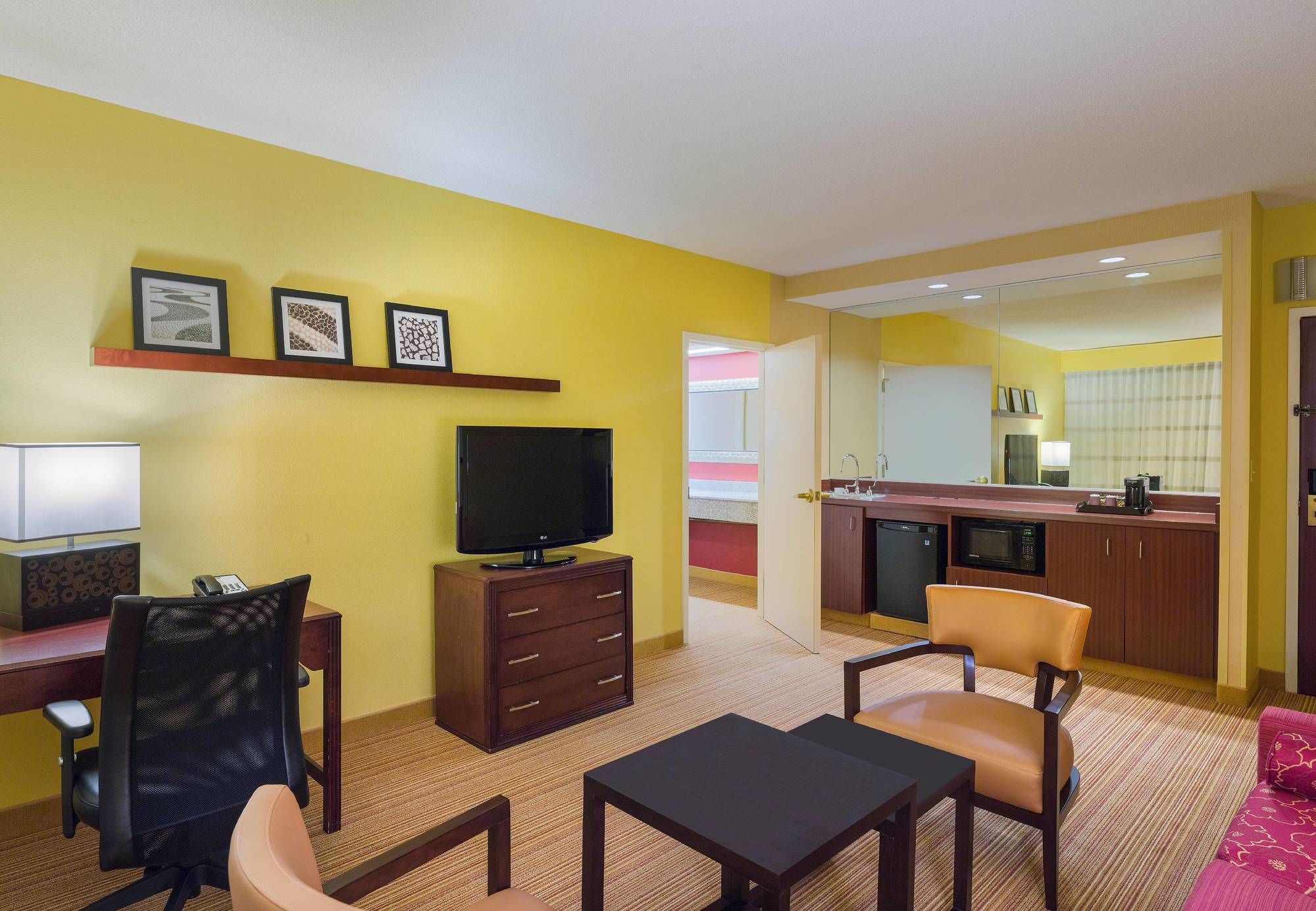 Фото Courtyard by Marriott Wilmington Brandywine