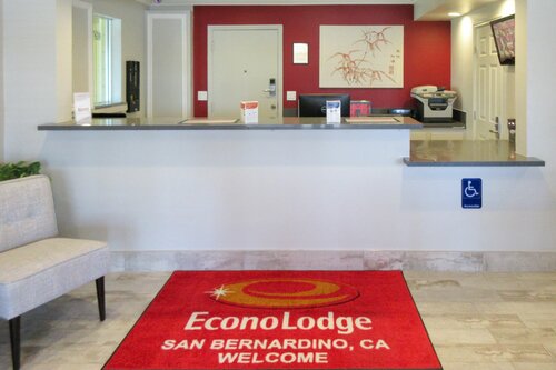 Гостиница Econo Lodge San Bernardino I-215 в Сан-Бернардино