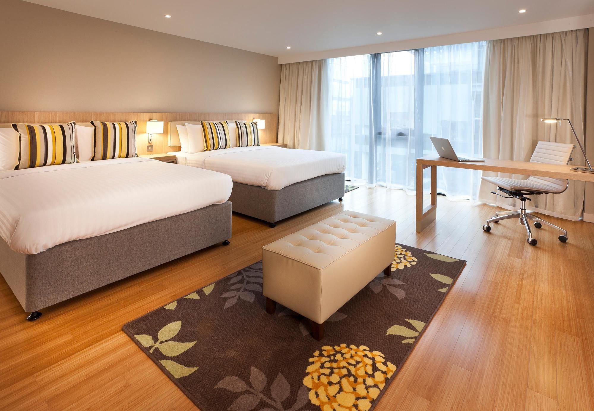 Фото Residence Inn by Marriott Edinburgh