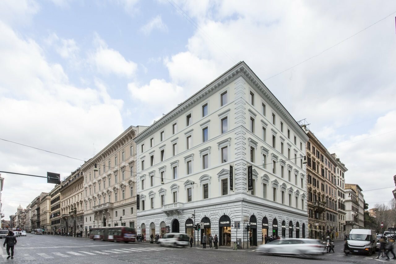 Фото The Glam Hotel