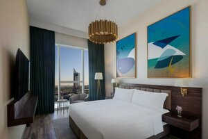 Гостиница Avani + Palm View Dubai Hotel and Suites