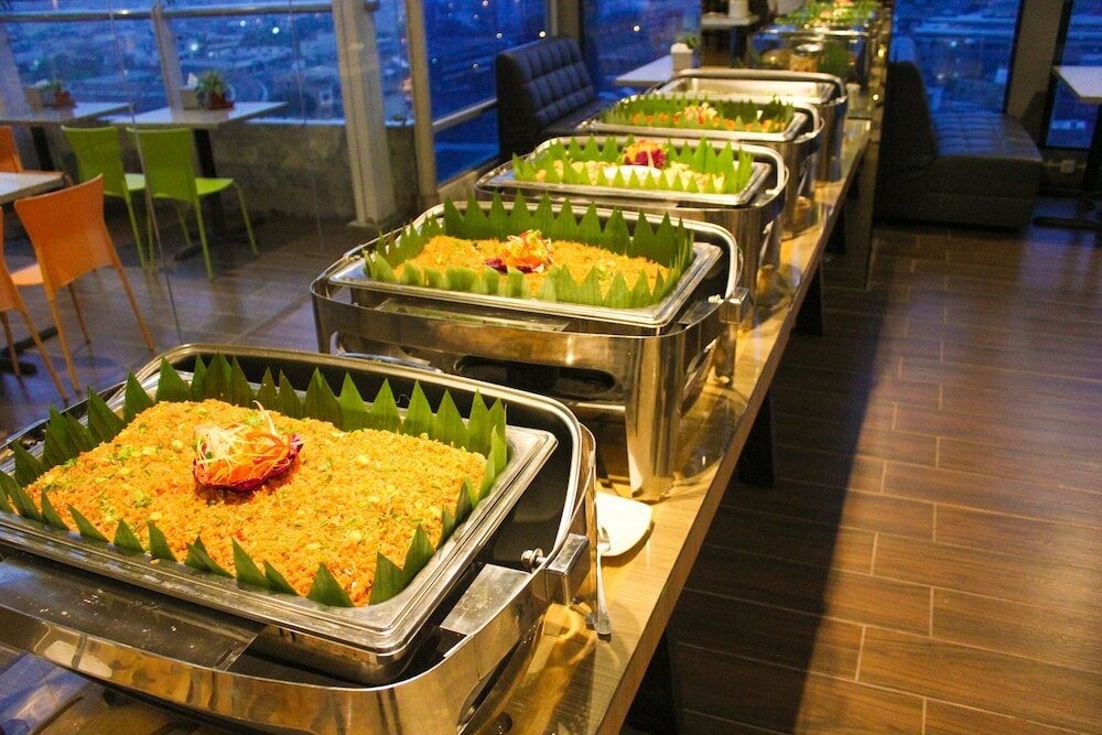 Фото Hermes Palace Hotel Medan