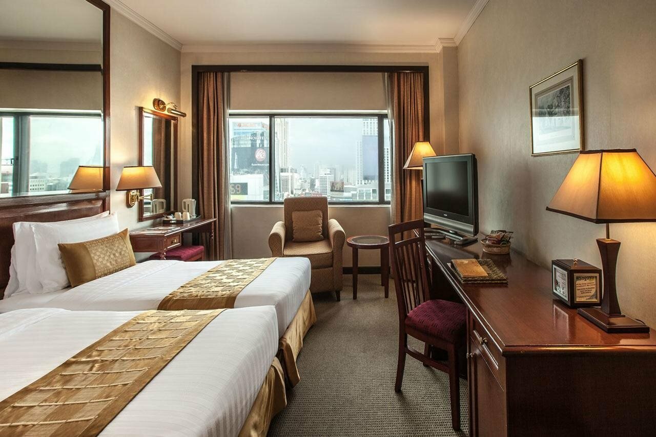 Фото отеля 2