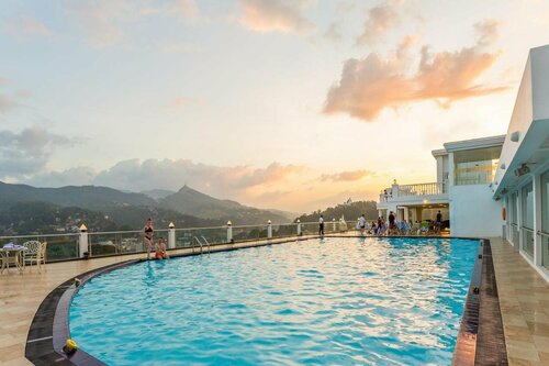 Внешний вид отеля  The Grand Kandyan в Канди, фото 4