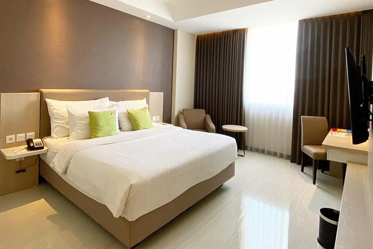 Фото Hotel Dafam Pacific Caesar Surabaya