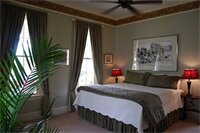 Фото Rothschild-Pound House Inn