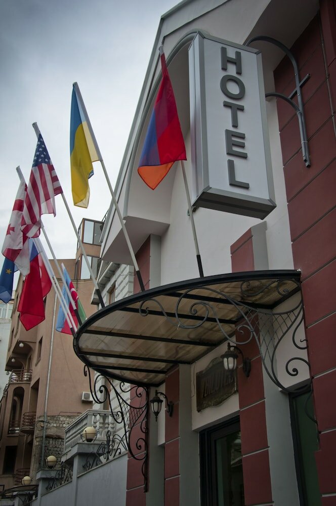 Фото Тбилотель