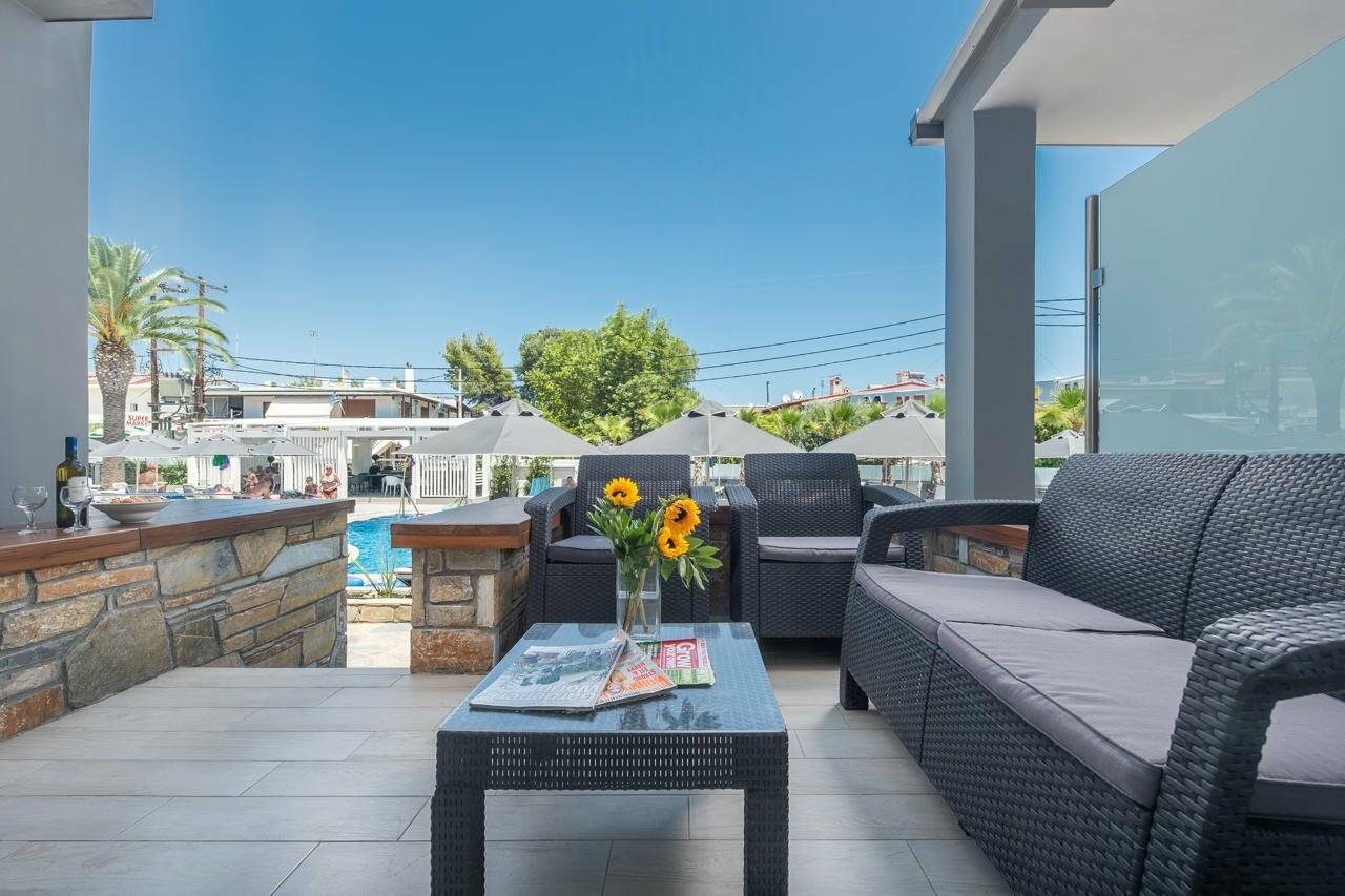 Фото Dionysos Hotel & Suites