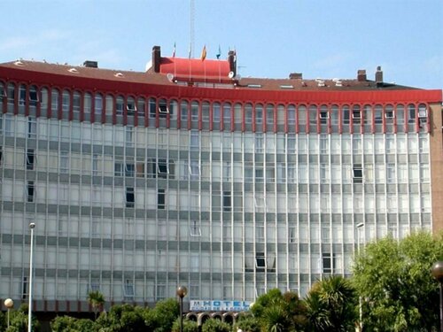 Гостиница Eurostars Ciudad de la Coruña в Ла-Корунье