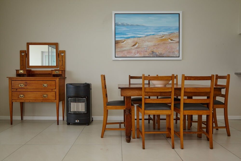 Фото Windsor Self Catering Apartments